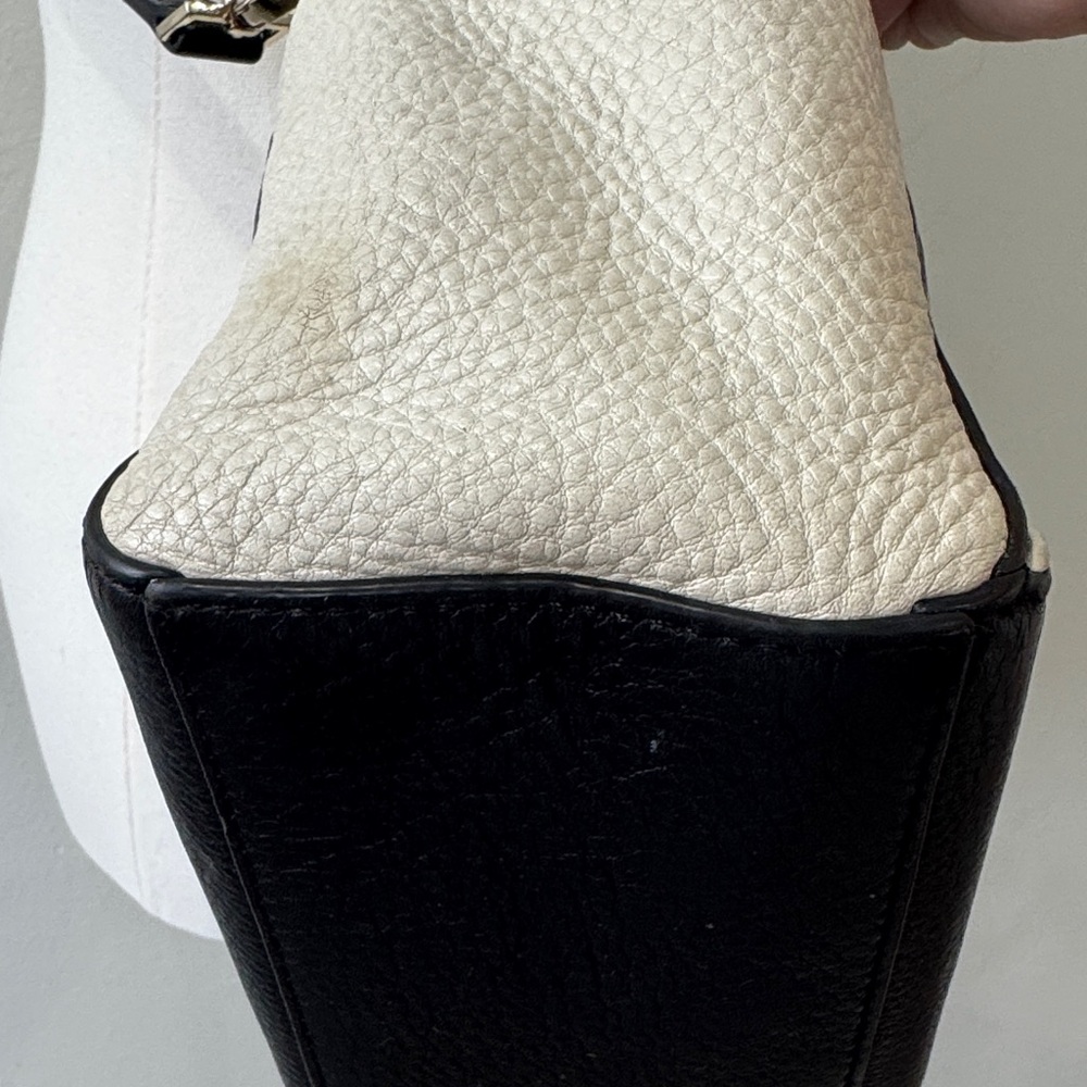 Kate Spade New York Black & White Leather Crossbody / Top Handle Bag - Picture 9 of 10